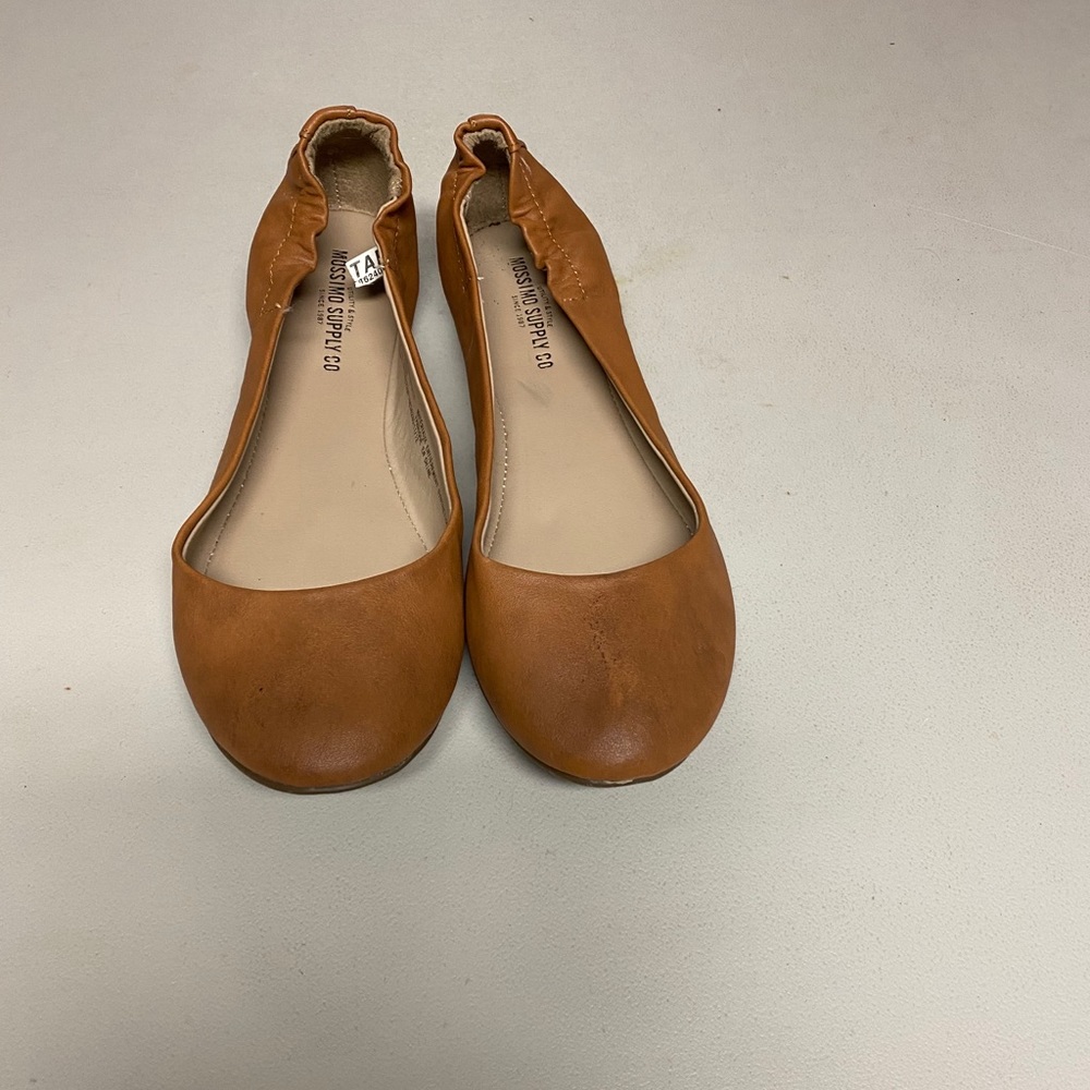 Mossimo Supply Co. Flats